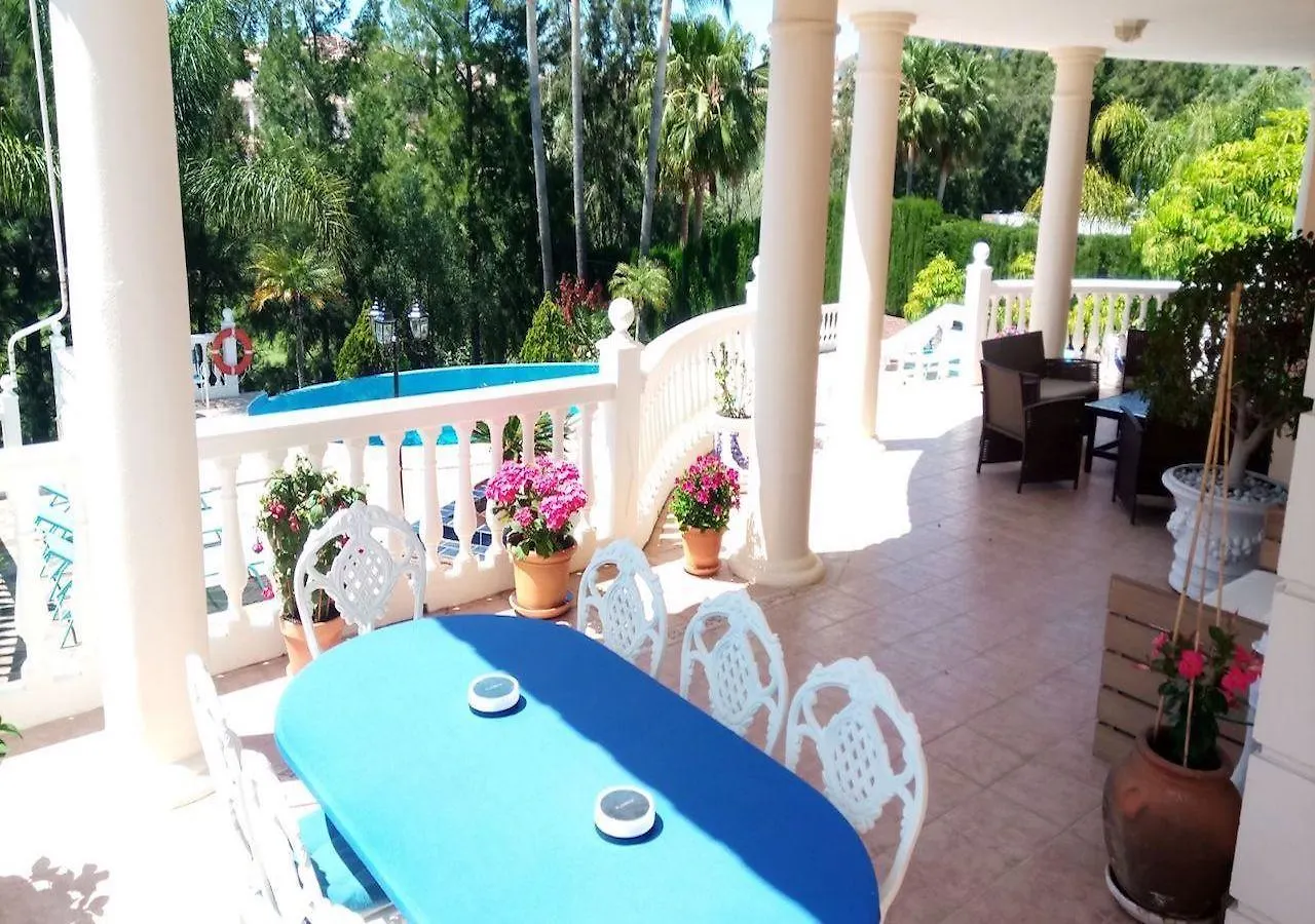 Alojamento de Acomodação e Pequeno-almoço Casa Brabant Hotel Mijas