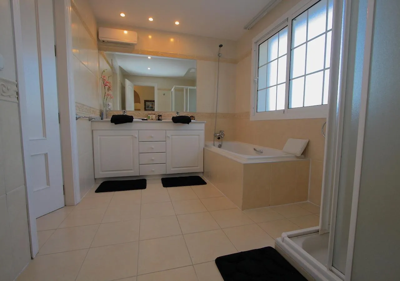 Bed & Breakfast Casa Brabant Hotel Mijas