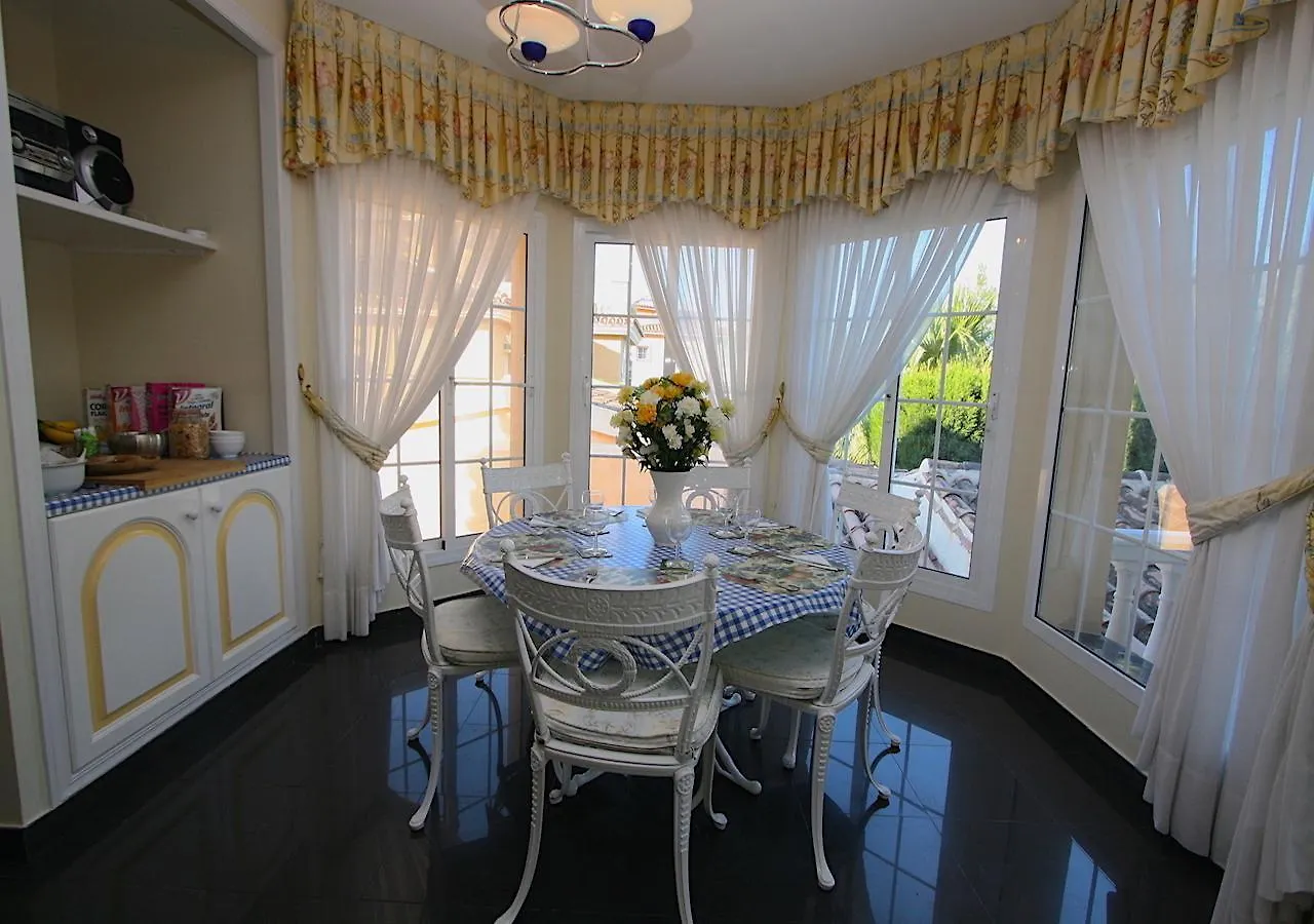 Bed & Breakfast Casa Brabant Hotel Mijas